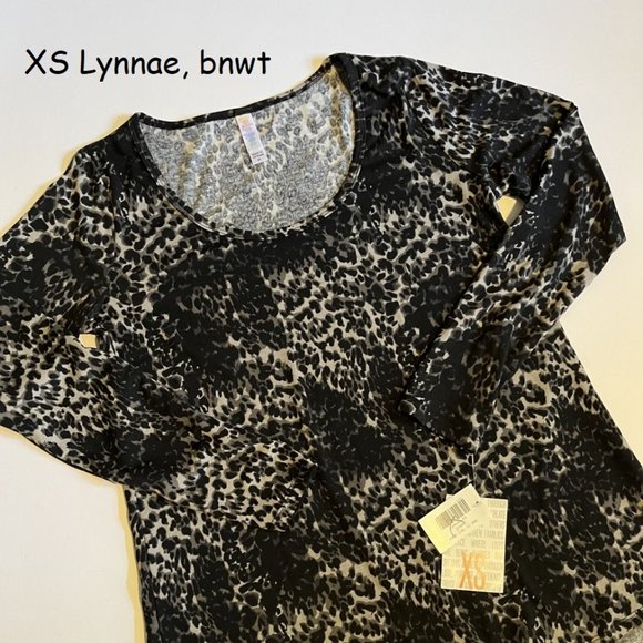 LuLaRoe Tops - XS Lularoe Lynnae long-sleeved top, grey cheetah, leopard, animal print